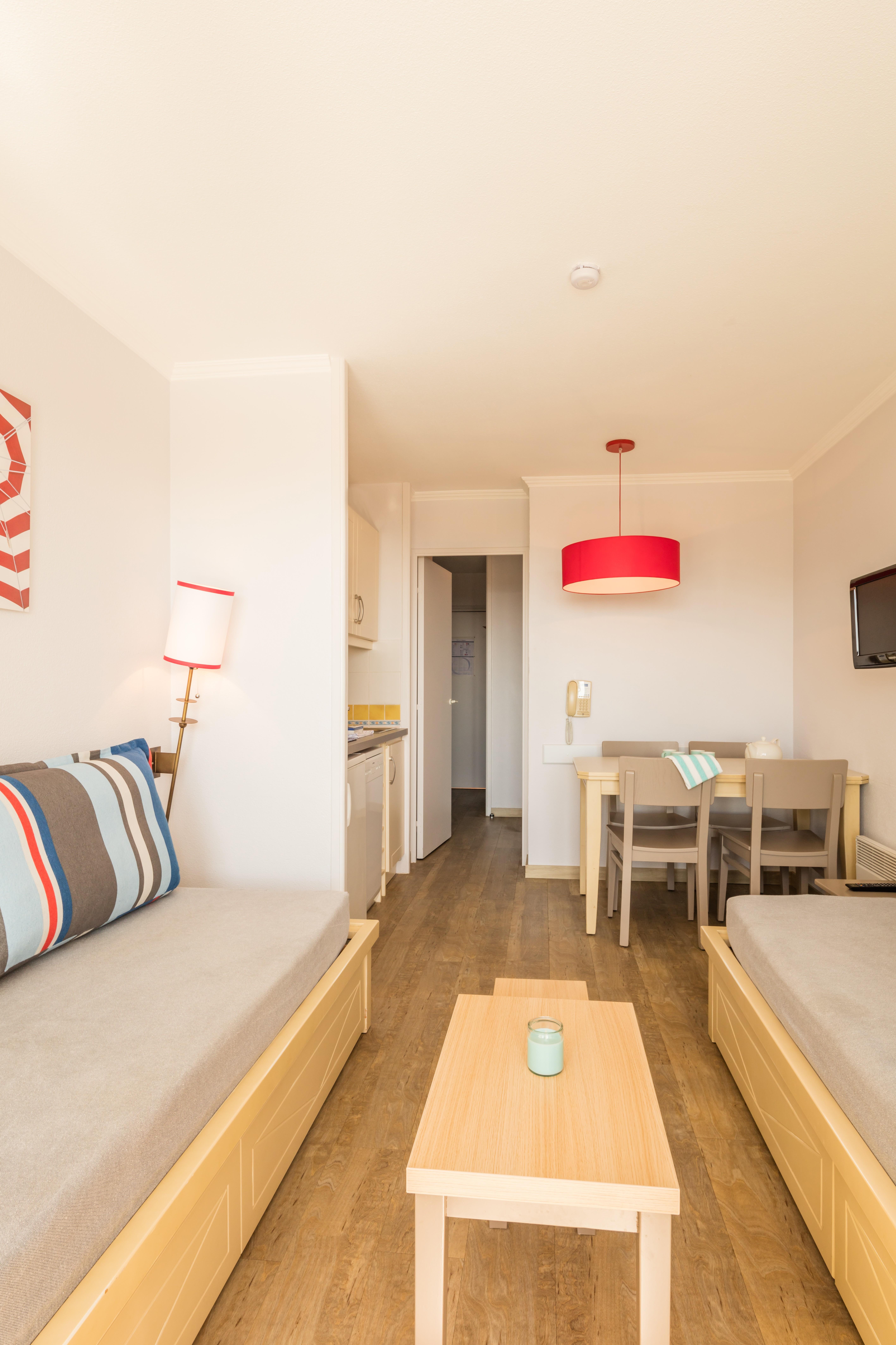 Residence Pierre & Vacances L'Ange Gardien Вильфранш-сюр-Мер Экстерьер фото