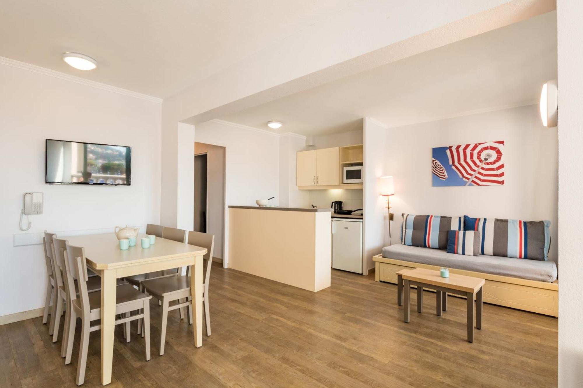 Residence Pierre & Vacances L'Ange Gardien Вильфранш-сюр-Мер Экстерьер фото