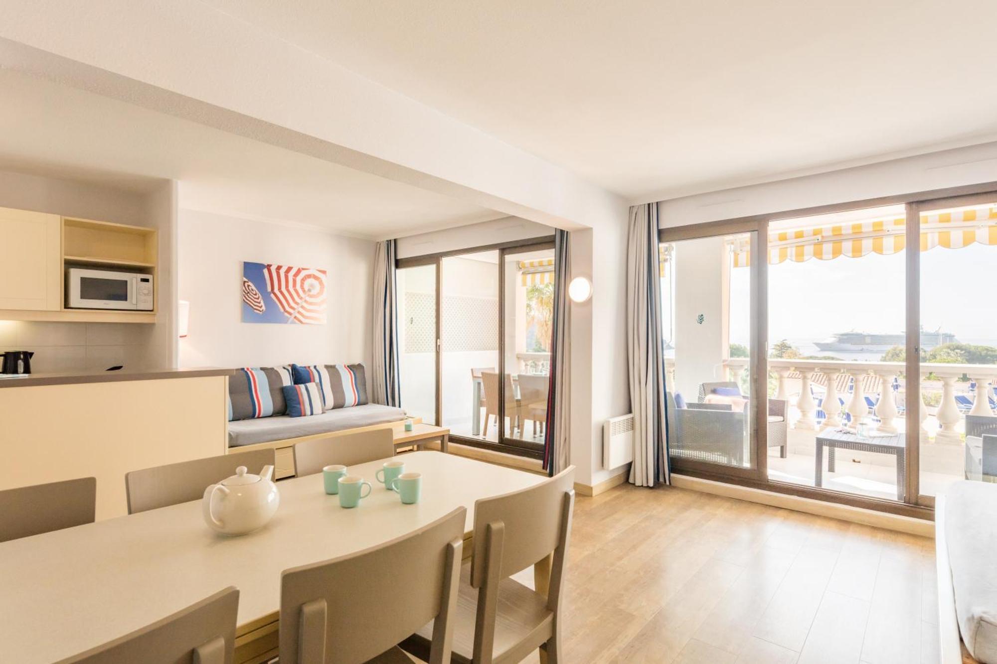Residence Pierre & Vacances L'Ange Gardien Вильфранш-сюр-Мер Экстерьер фото